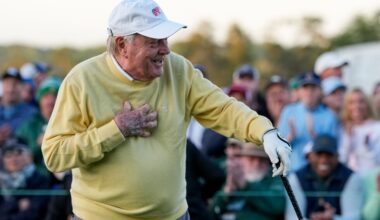 Jack Nicklaus hits a snap-hook, helping Gary Player and Tom Watson begin 90th Masters