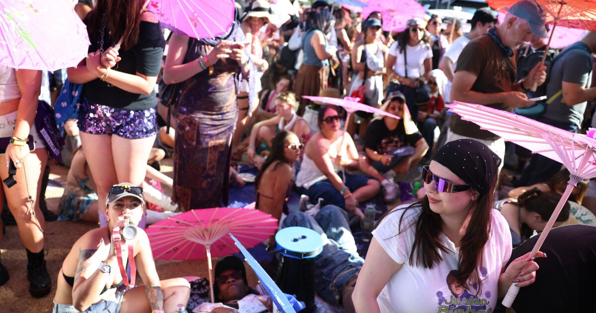 Coachella 2026 Day 2 Live Updates: Justin Bieber, Jack White and more highlights