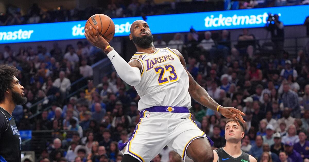 LeBron James' 30 points can't save injury-plagued Lakers from loss