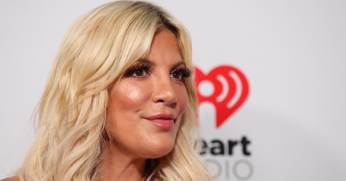 Tori Spelling and four of her children in Temecula car crash
