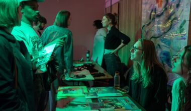 As Chicago's indie venues struggle, local musicians face their own financial burdens