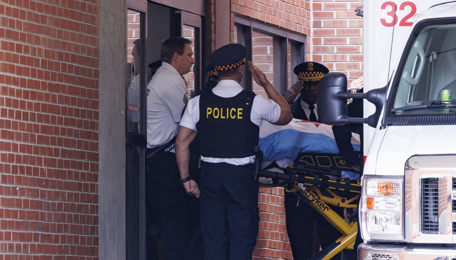 Chicago police officer dead, another critically wounded in shooting at Swedish Hospital; suspect in custody