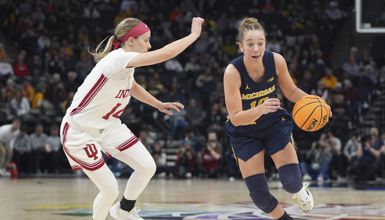 Sky sign Jordan Hobbs, Sidney Cooks to training camp contracts