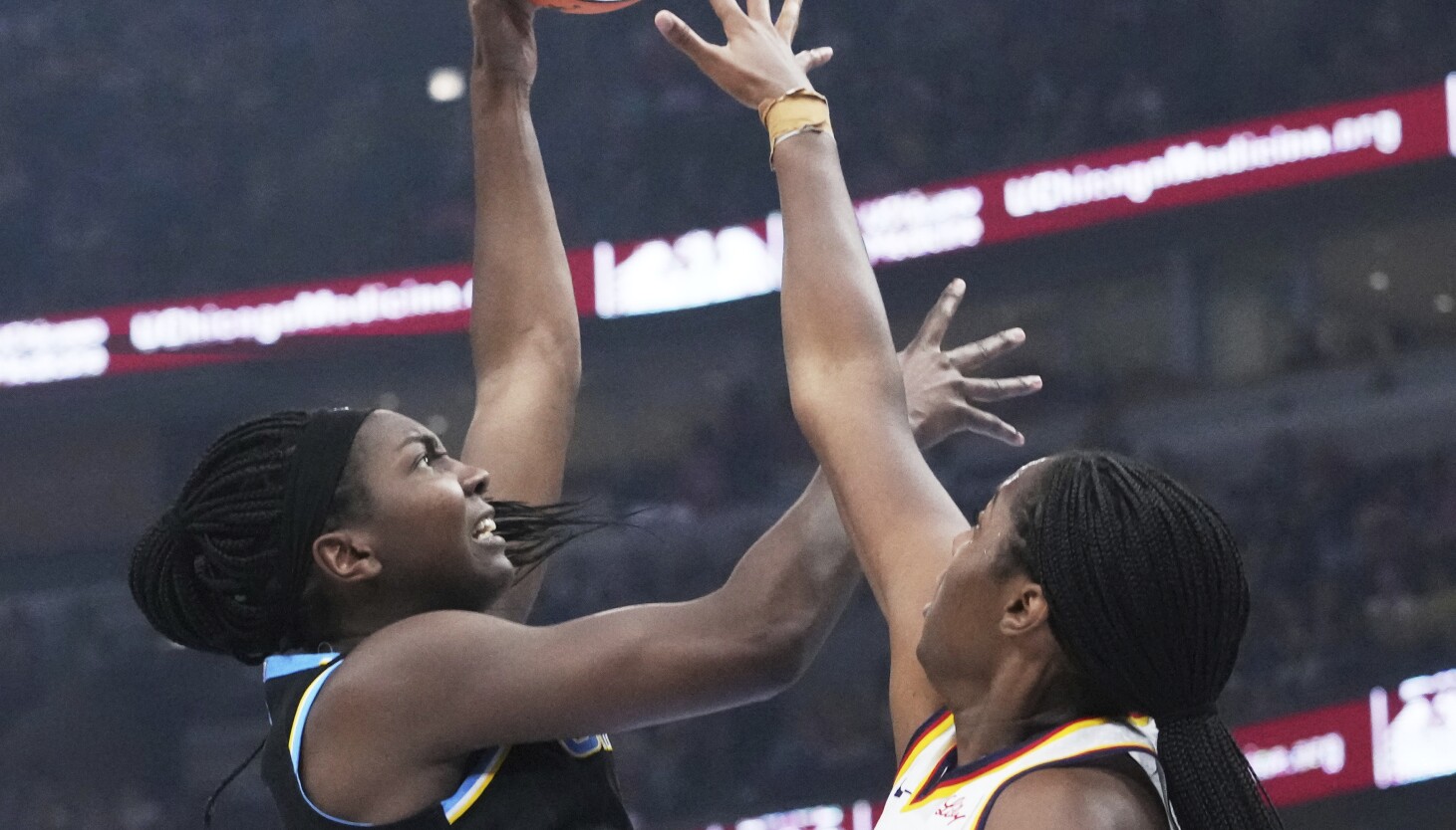 WNBA free agency update: Sky sign Elizabeth Williams to two-year deal