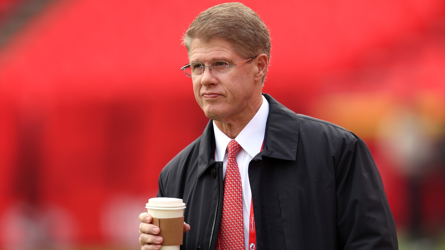Clark Hunt "very supportive" of more international games, 18-game season to facilitate that