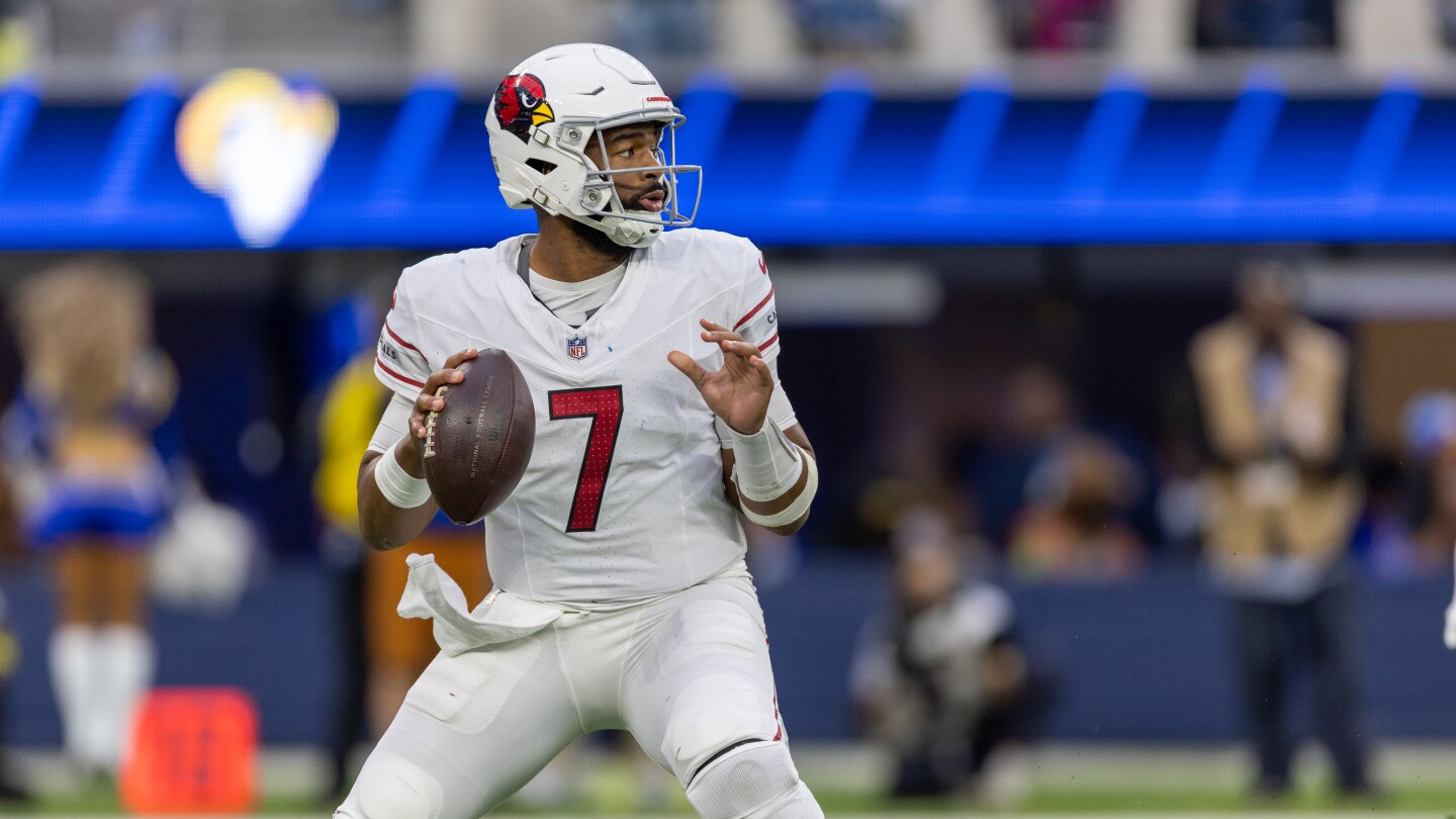 Report: Jacoby Brissett not at Cardinals workouts, wants new contract