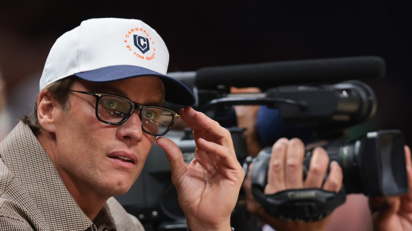 Tom Brady Mark Davis Raiders Fox Balance Commitment