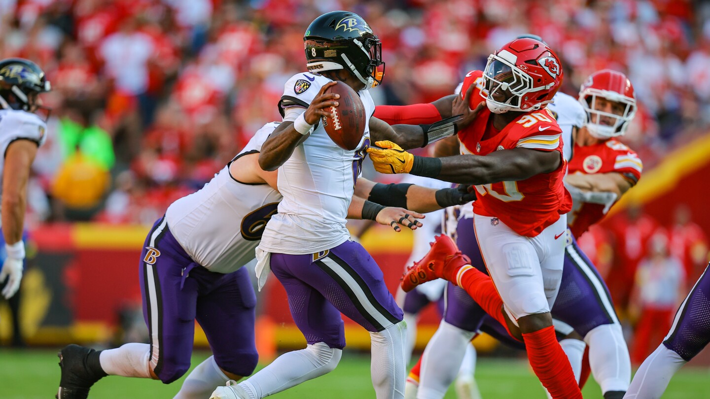 Charles Omenihu: League has figured out Lamar Jackson, hasn't figured out Josh Allen