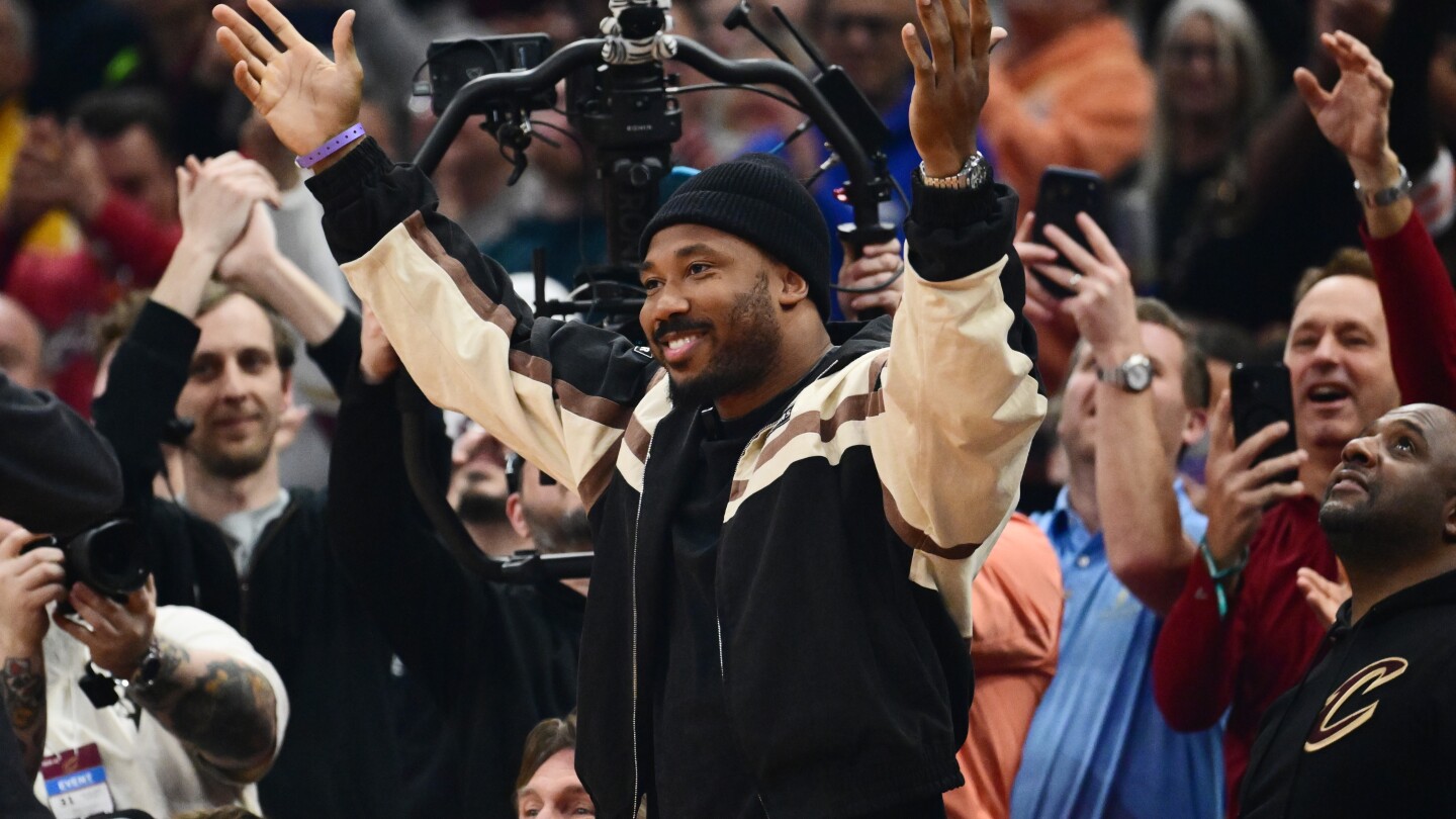 By skipping offseason program, Myles Garrett will lose $1 million workout bonus
