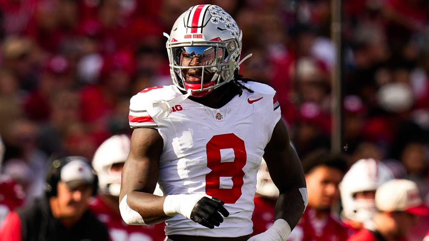 Arvell Reese is the betting favorite to be drafted No. 2 overall