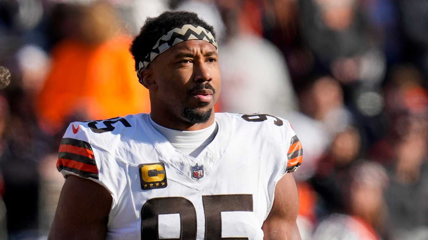 Myles Garrett is not expected to attend start of Browns' offseason program