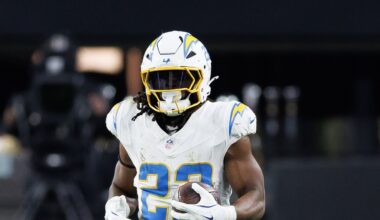 Free agent running back Najee Harris visited Raiders on Friday