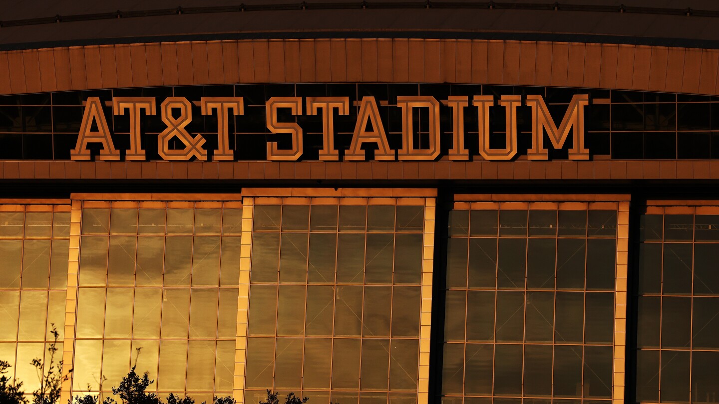 Despite temporary grass for World Cup, Jerry Jones says Cowboys will keep playing on turf