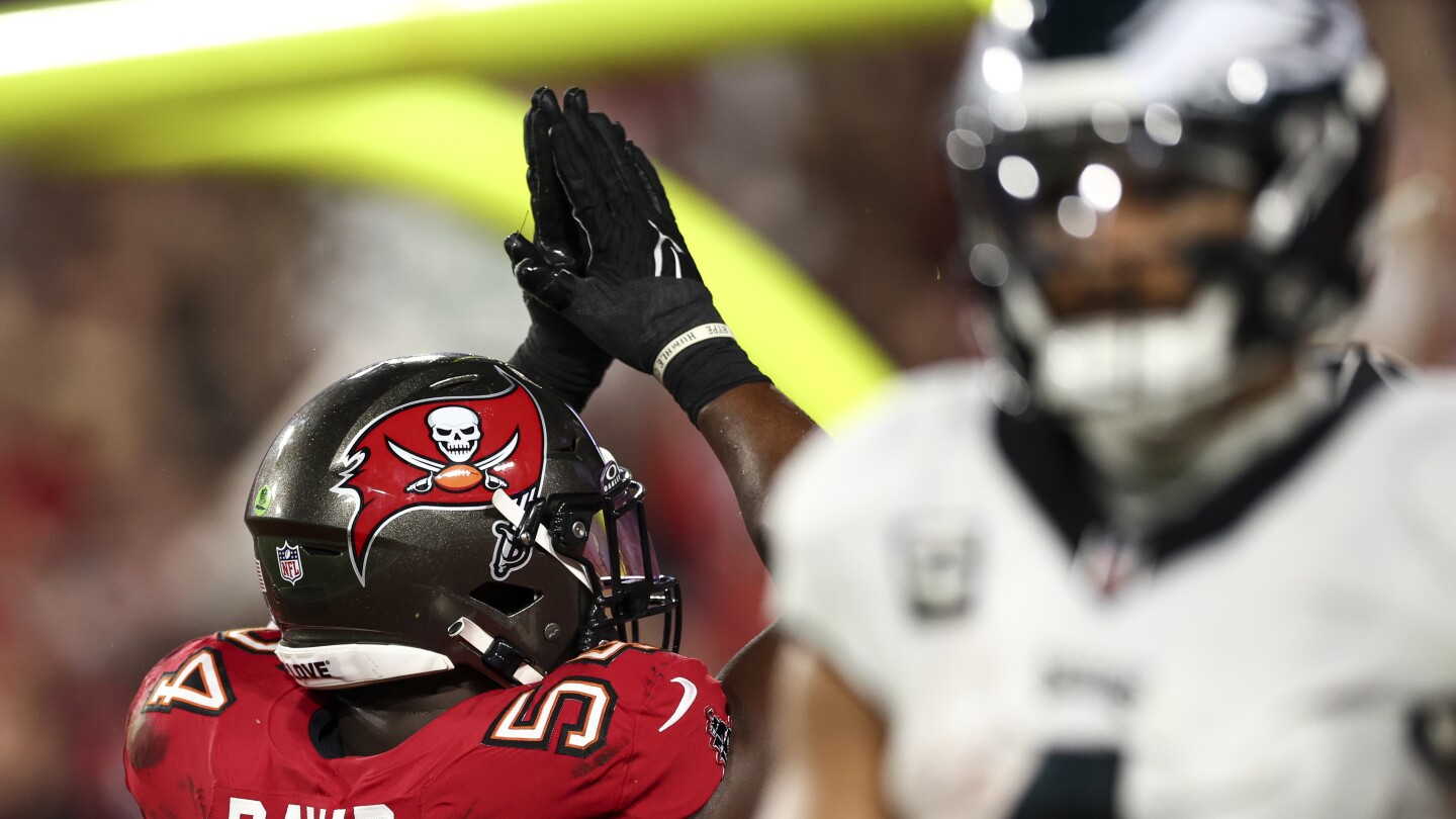 Lavonte David: When playing the Eagles, we tried to make Jalen Hurts beat us