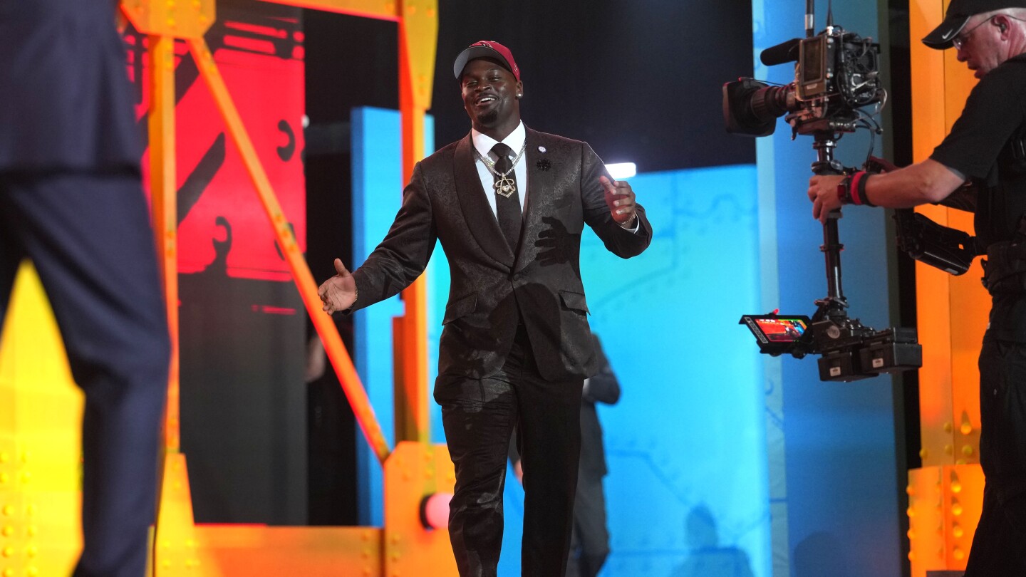 Jeremiyah Love: I have the opportunity to set a new standard for running backs