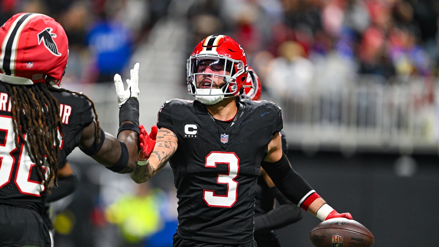 Jessie Bates wants to finish his career with the Falcons