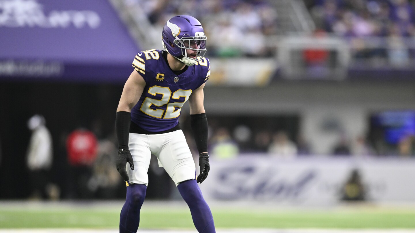 Vikings giving Harrison Smith "as much space as possible" as he makes 2026 plans