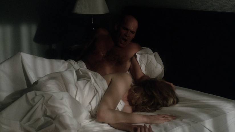 Skinner finds a dead woman in his bed