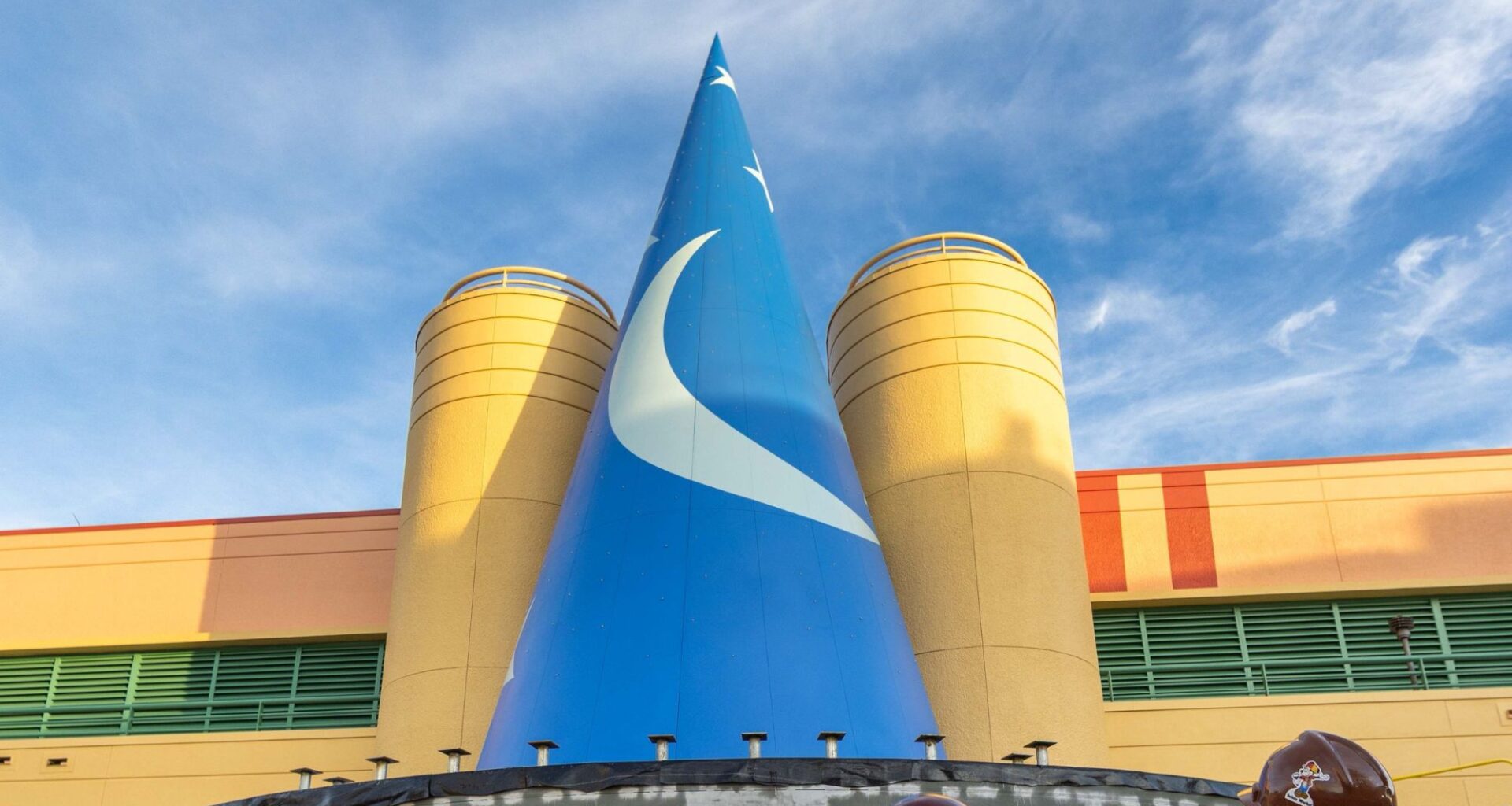 BREAKING: Sorcerer Hat Installed at The Magic of Disney Animation