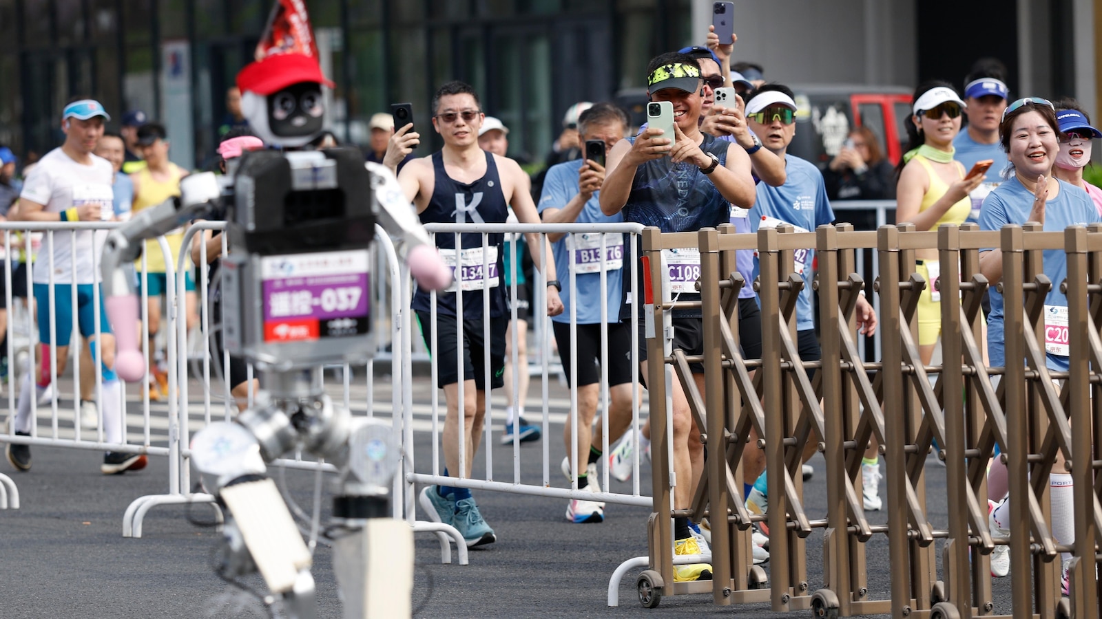 Humanoid robot sprints to victory in Beijing, beating human half-marathon record