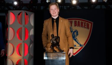 Plante wins Hobey Baker Award as top NCAA men's hockey player