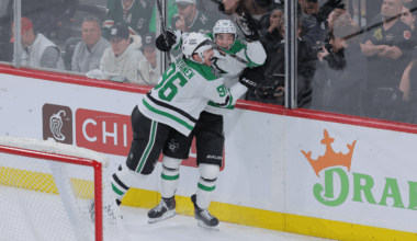 Johnston scores on power play, Stars defeat Wild in 2OT in Game 3