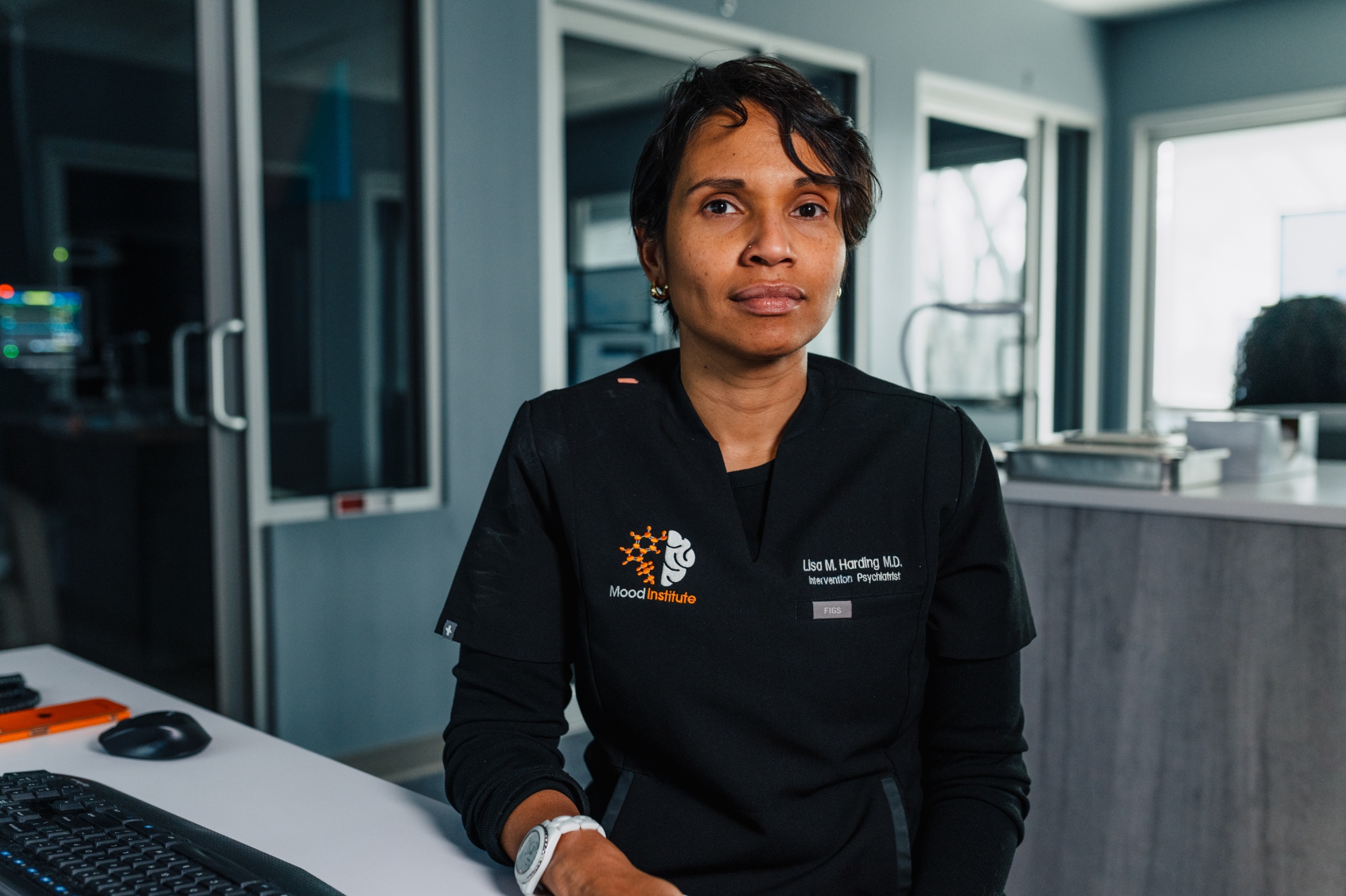 Dr. Lisa Harding