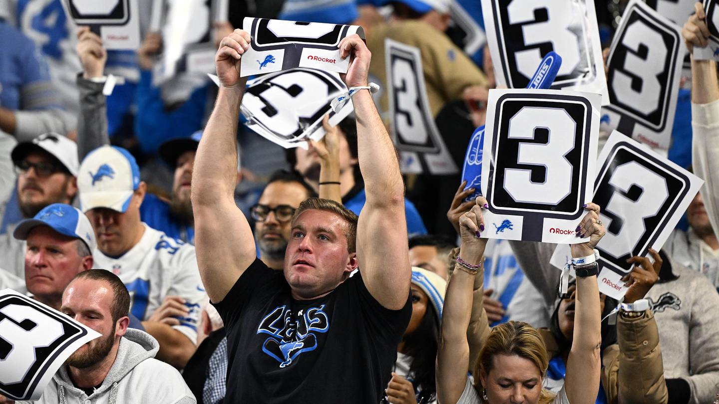 Detroit Lions Superfan Goes Viral After Breaking Jack Campbell News