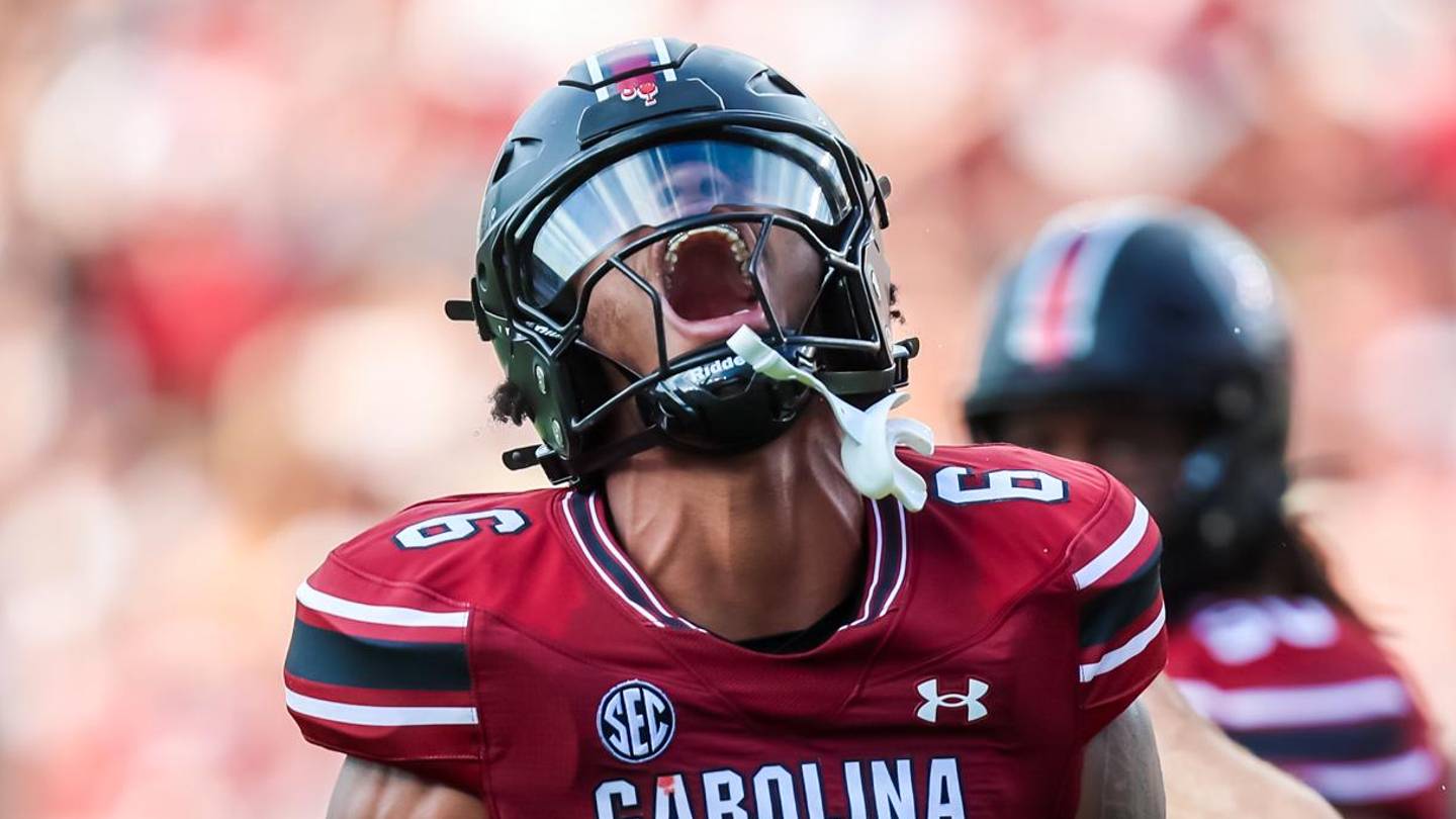 South Carolina Gamecocks edge Dylan Stewart celebrates after a sack.