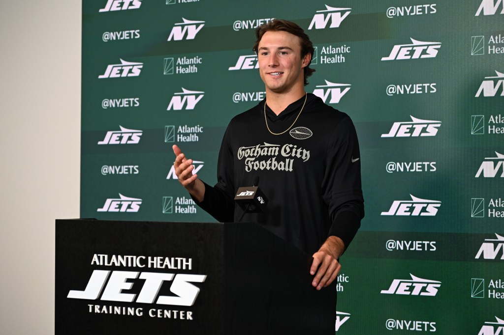 Jets quarterback Cade Klubnik speaks to the media during the Jets rookie minicamp in Florham Park, NJ