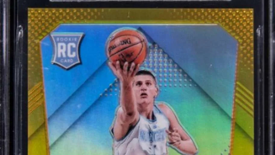 A BGS 9.5 2015-16 Panini Prizm Gold #335 Nikola Jokic Rookie Card (/10)