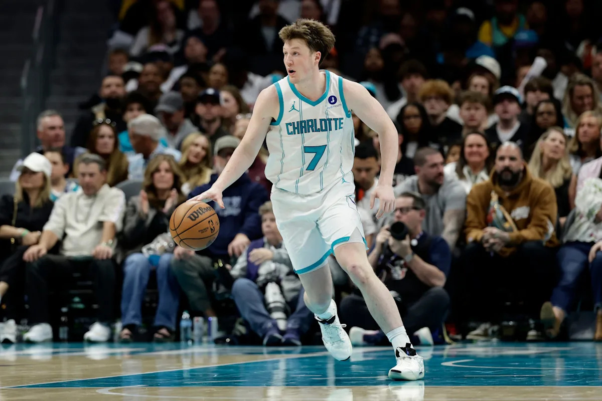 Kon Knueppel commends Charles Lee's extension, optimistic for 2026-27