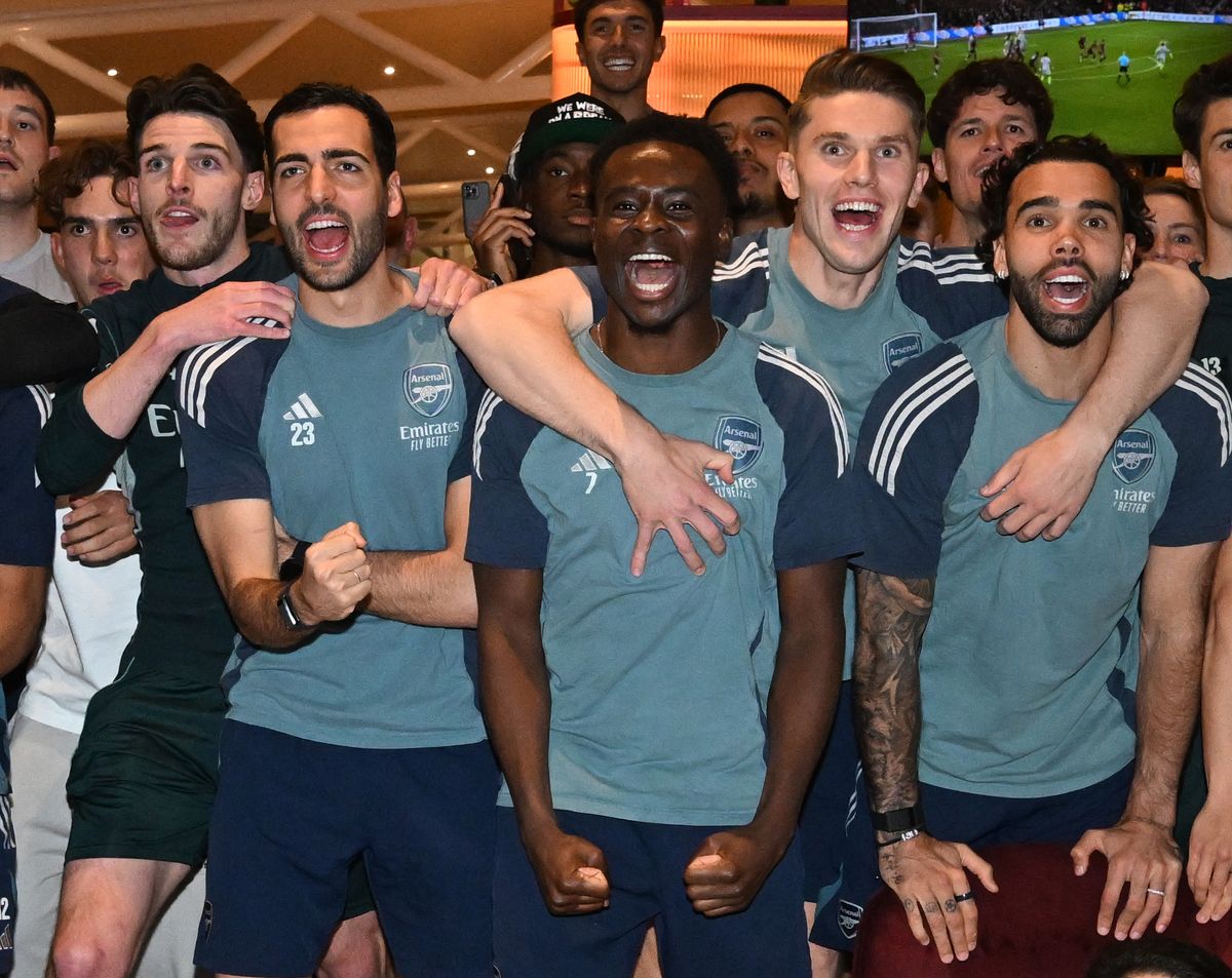 Arsenal's Declan Rice, Mikel Merino, Bukayo Saka, Viktor Gyokeres and David Raya watch AFC Bournemouth v Manchester City at Sobha Realty Training Centre