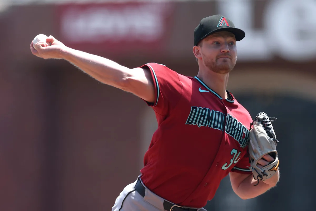 Diamondbacks wrap up in Seattle before Dodgers, Nationals come to town