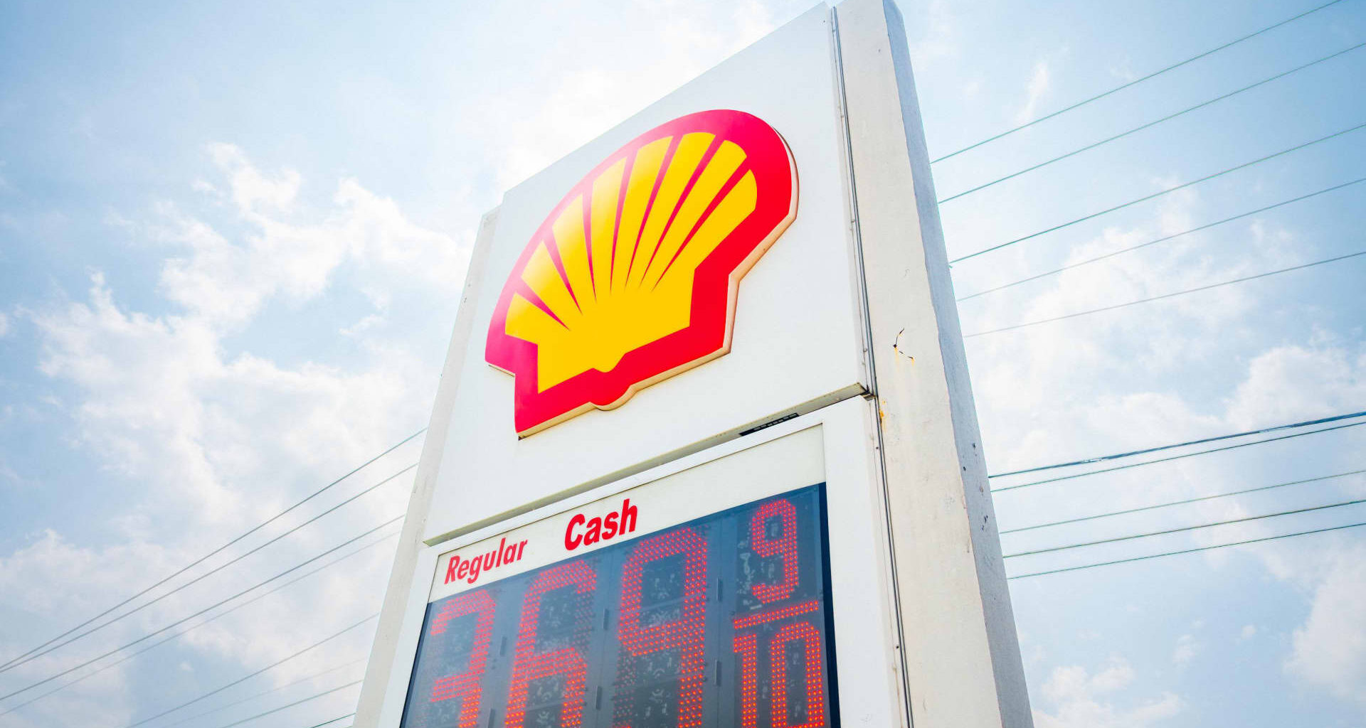Shell tops profit estimates as Iran war drives crude price surge