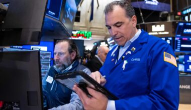 Stock market today: Live updates