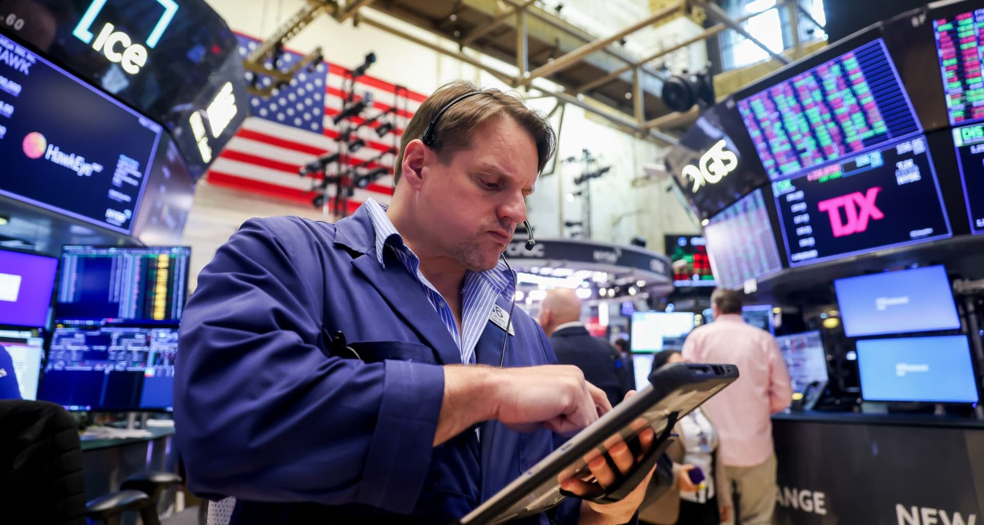 Stock market today: Live updates