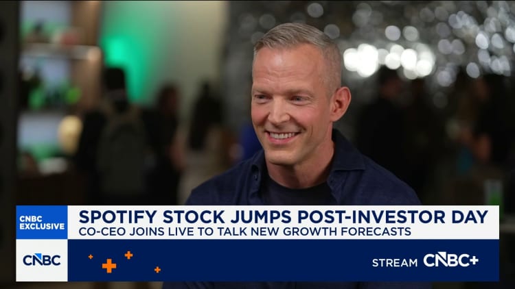 Spotify co-CEO talks AI partnership with UMG that will tap into existing music catalogs