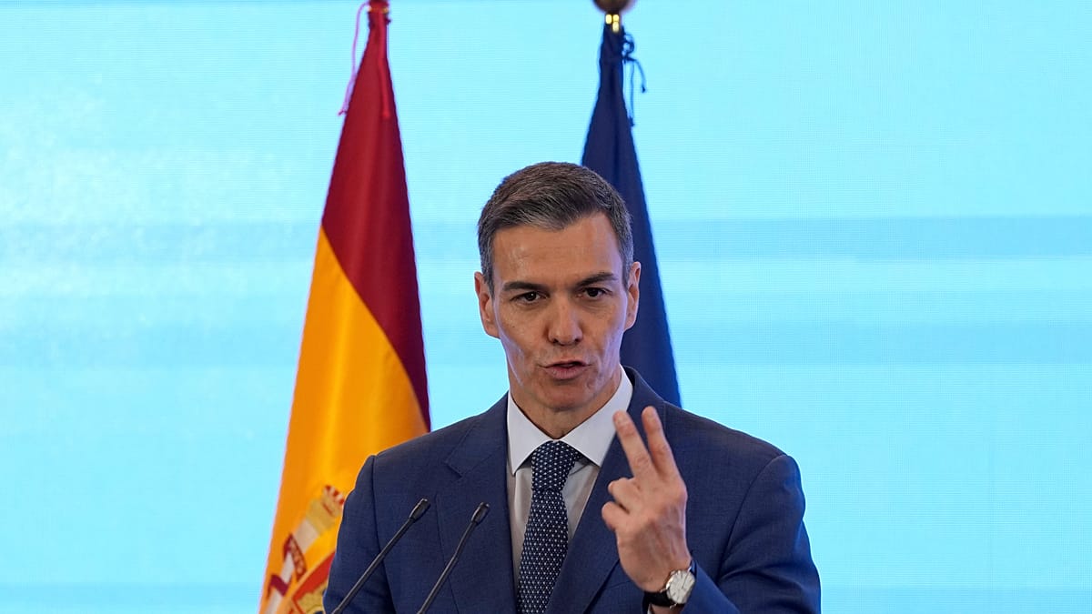 Commission sides with Spain on EU cash for pensions row as parliament calls for transparency