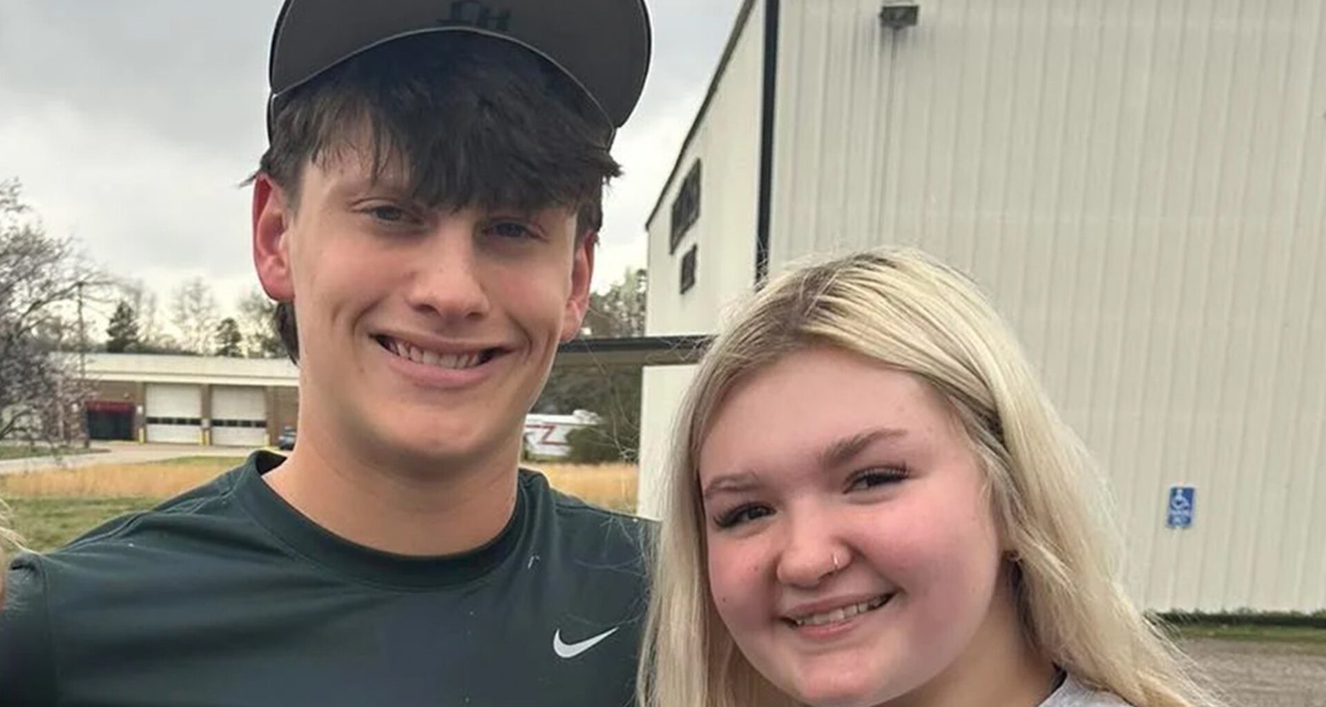 'Unexpected' Stars Bella Vaughn & Hunter Johnson Engaged at 16 and 14