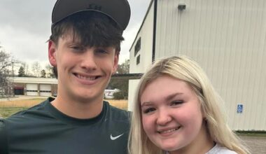 'Unexpected' Stars Bella Vaughn & Hunter Johnson Engaged at 16 and 14
