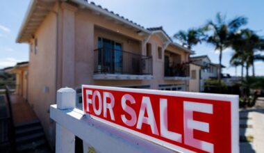 US mortgage rates rise to 6.56%, MBA says