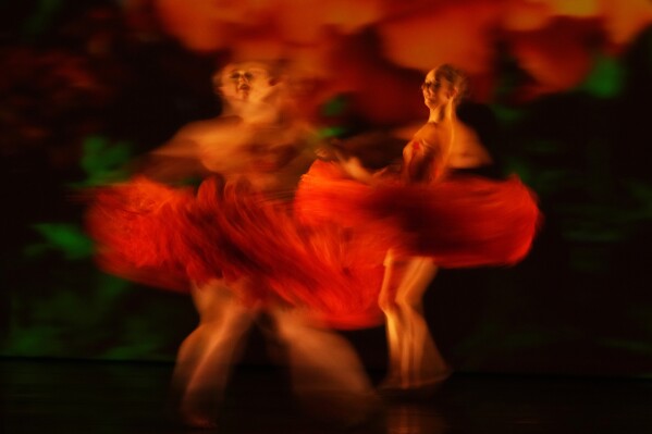 Dancers of MOMIX, the dance company founded in 1980 by Moses Pendleton, perform "Botanica - Season 2," during the Rome's premiere, Tuesday, April 28, 2026. (AP Photo/Alessandra Tarantino, FIle)