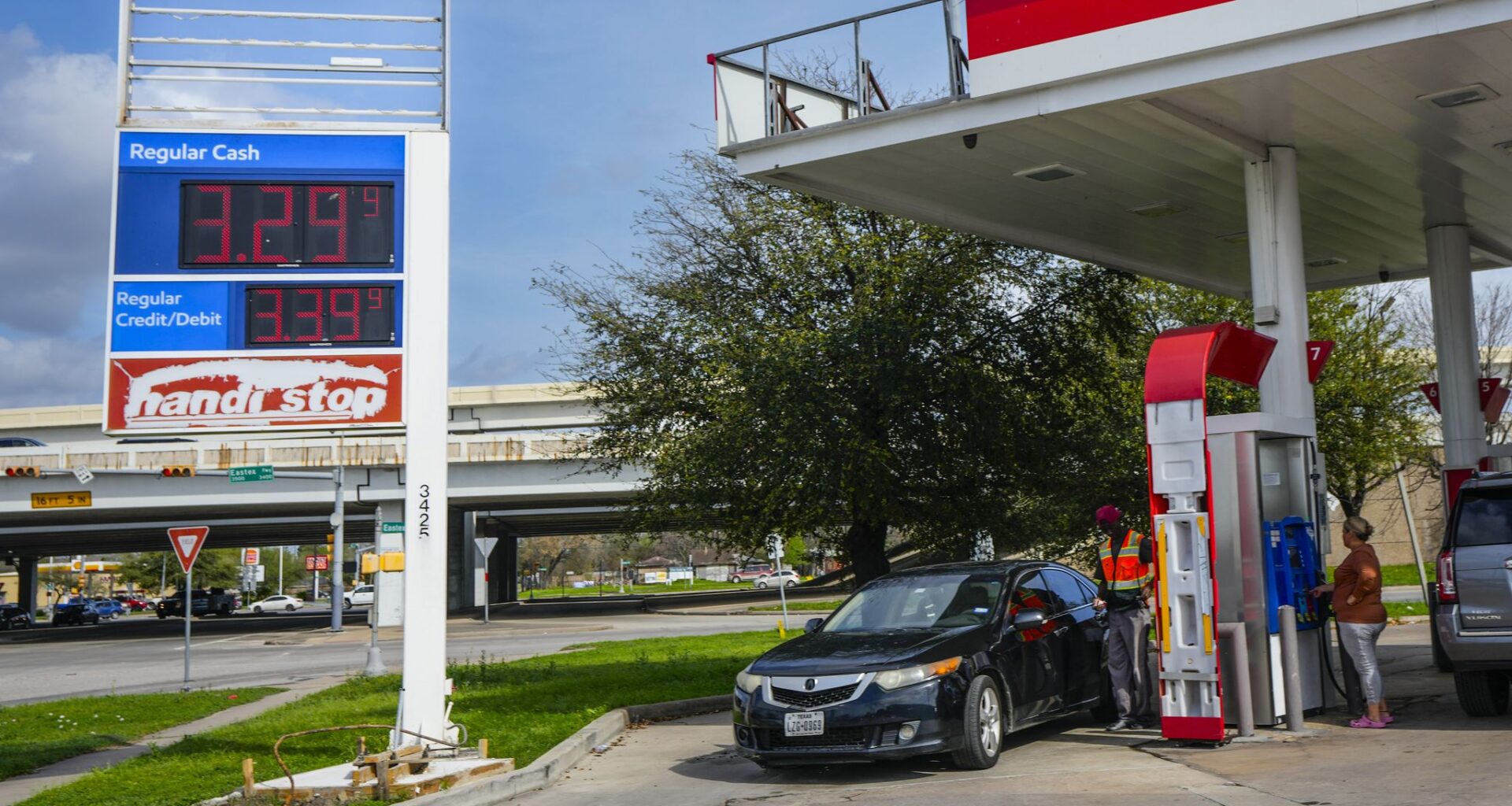 Houston economy is still resilient as Iran war drives inflation
