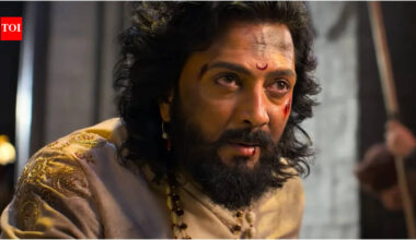 'Raja Shivaji' box office collection day 2 [Hindi]: Riteish Deshmukh's film earns Rs 3.40 crore, pushes total past Rs 21 crore | Hindi Movie News