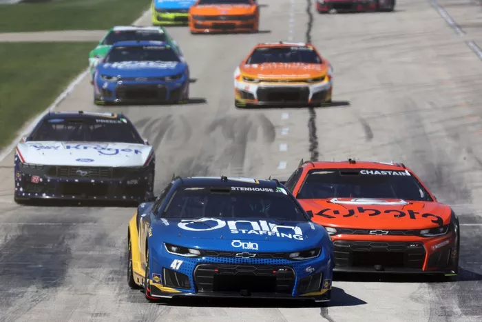 Ricky Stenhouse Jr., HYAK Motorsports