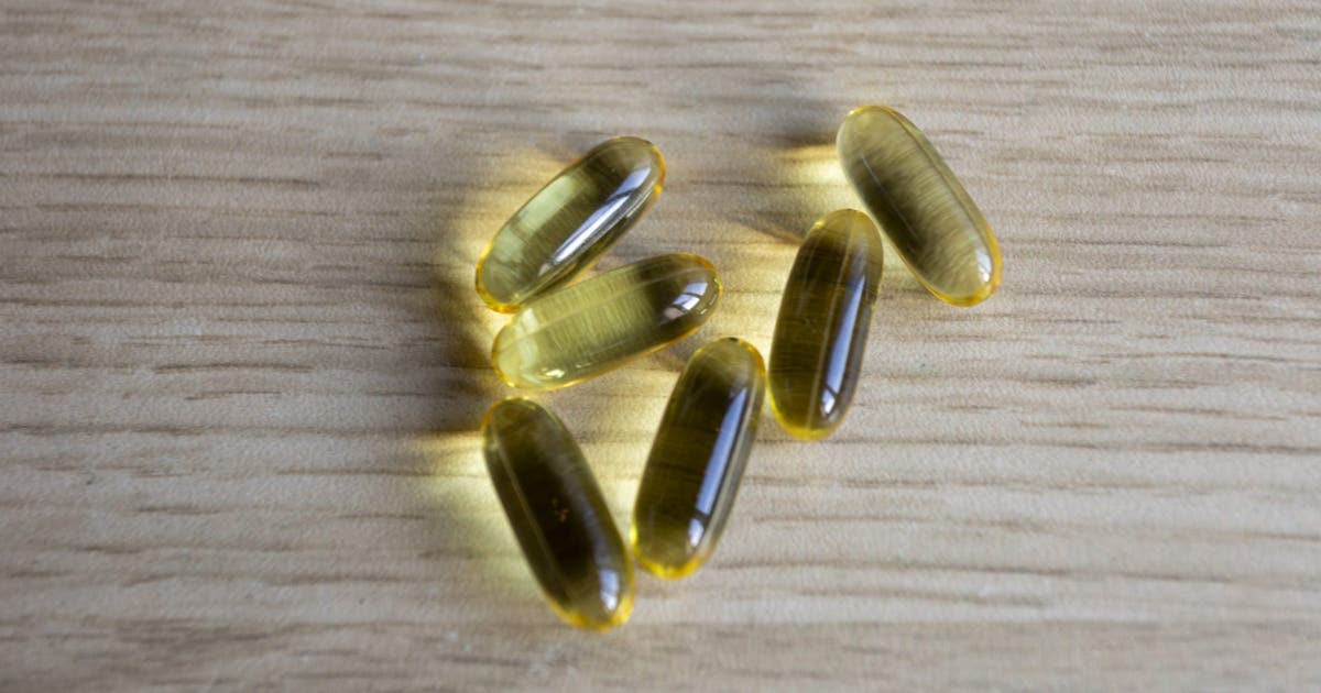 New research finds fish oil supplements can slow healing for some injuries