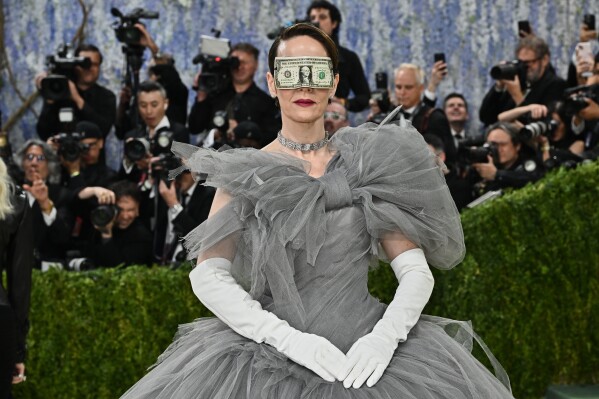 Sarah Paulson arrives at The Metropolitan Museum of Art's Costume Institute benefit gala celebrating the opening of the "Costume Art" exhibition on Monday, May 4, 2026, in New York. (Photo by Evan Agostini/Invision/AP)