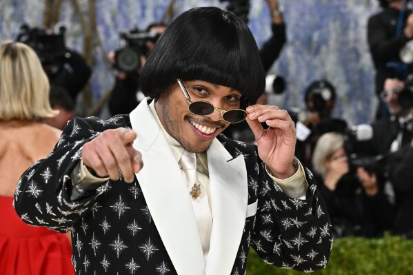 Anderson .Paak arrives at The Metropolitan Museum of Art's Costume Institute benefit gala celebrating the opening of the "Costume Art" exhibition on Monday, May 4, 2026, in New York. (Photo by Evan Agostini/Invision/AP)