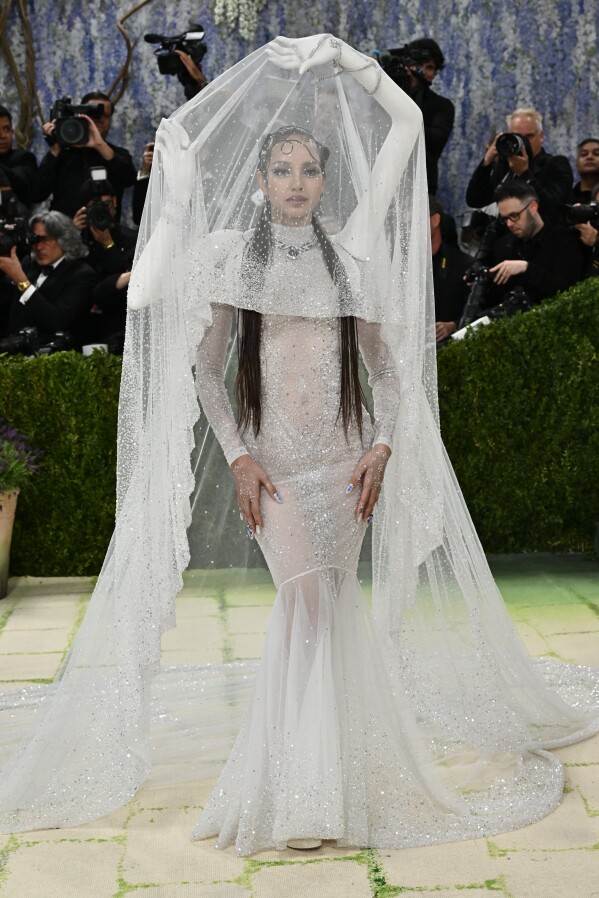 Lisa arrives at The Metropolitan Museum of Art's Costume Institute benefit gala celebrating the opening of the "Costume Art" exhibition on Monday, May 4, 2026, in New York. (Photo by Evan Agostini/Invision/AP)